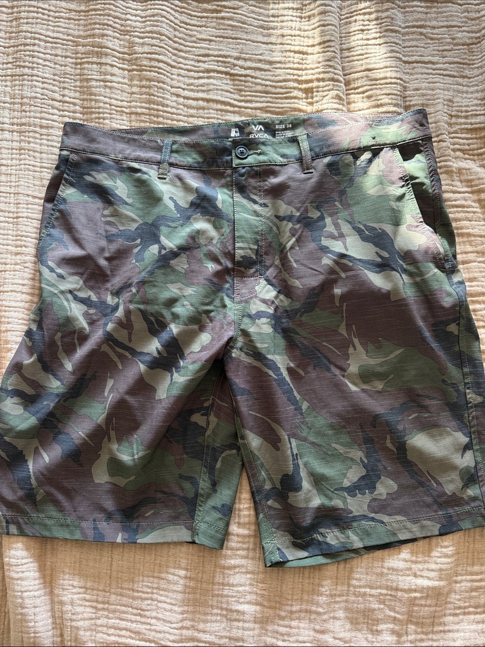 RVCA Men's Camo Flat Front Shorts - Green/Brown/Black